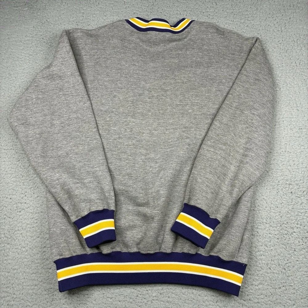 Vintage Minnesota Vikings Sweatshirt Mens Large Gray Russell Athletic USA 90s